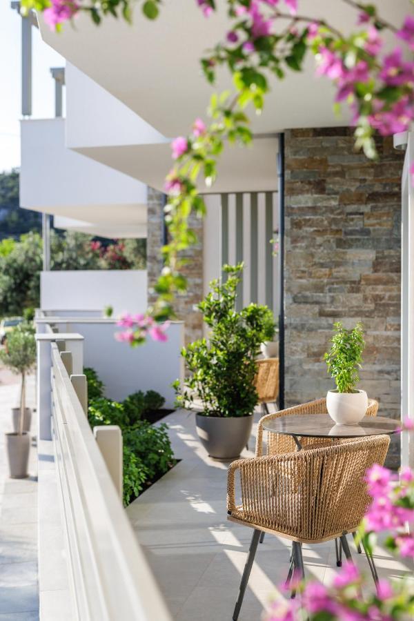 Helia All Seasons Apartments أستريس المظهر الخارجي الصورة
